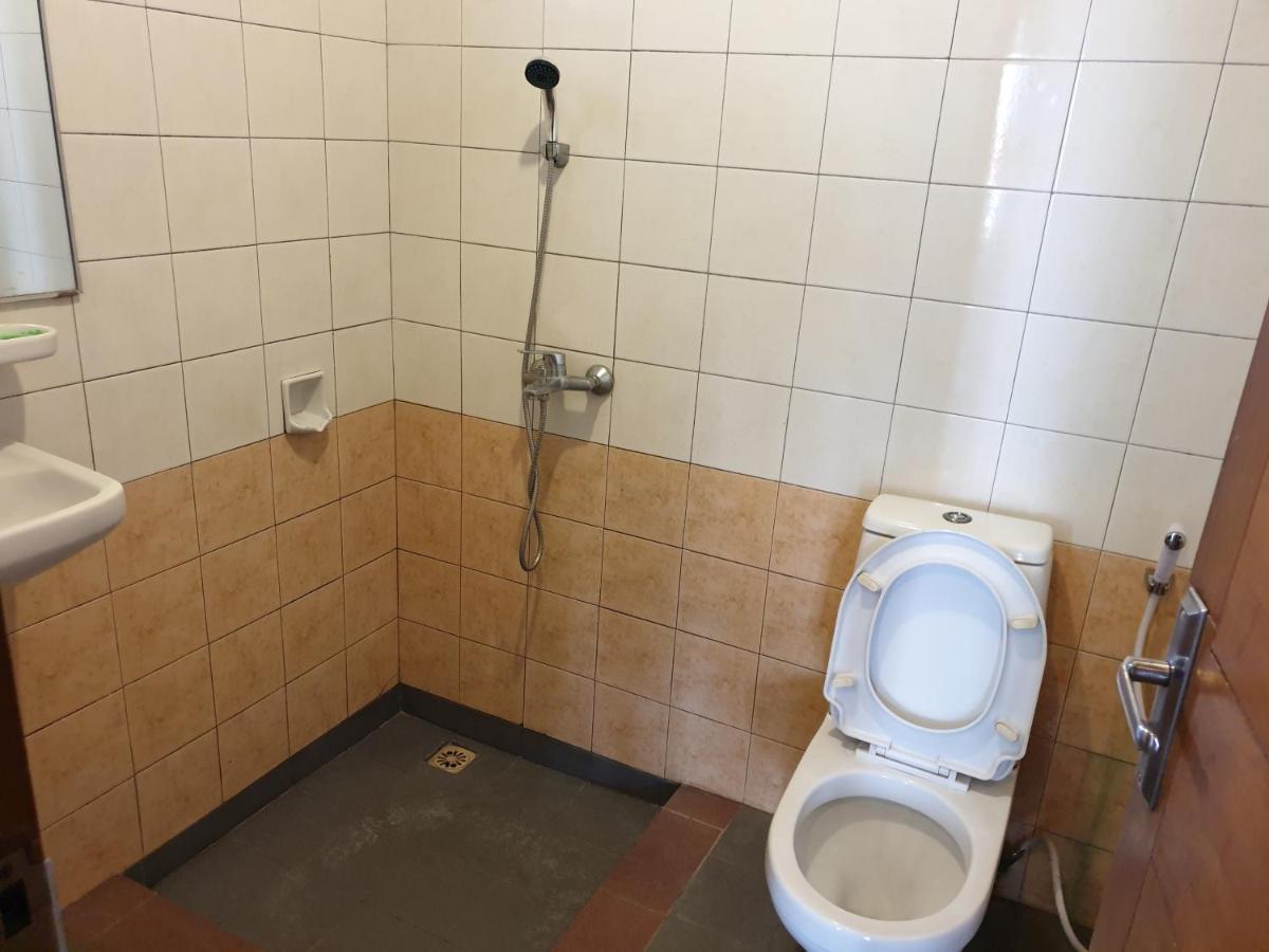 Yehezkiel Hotel Lembang Mitra Reddoorz Екстериор снимка